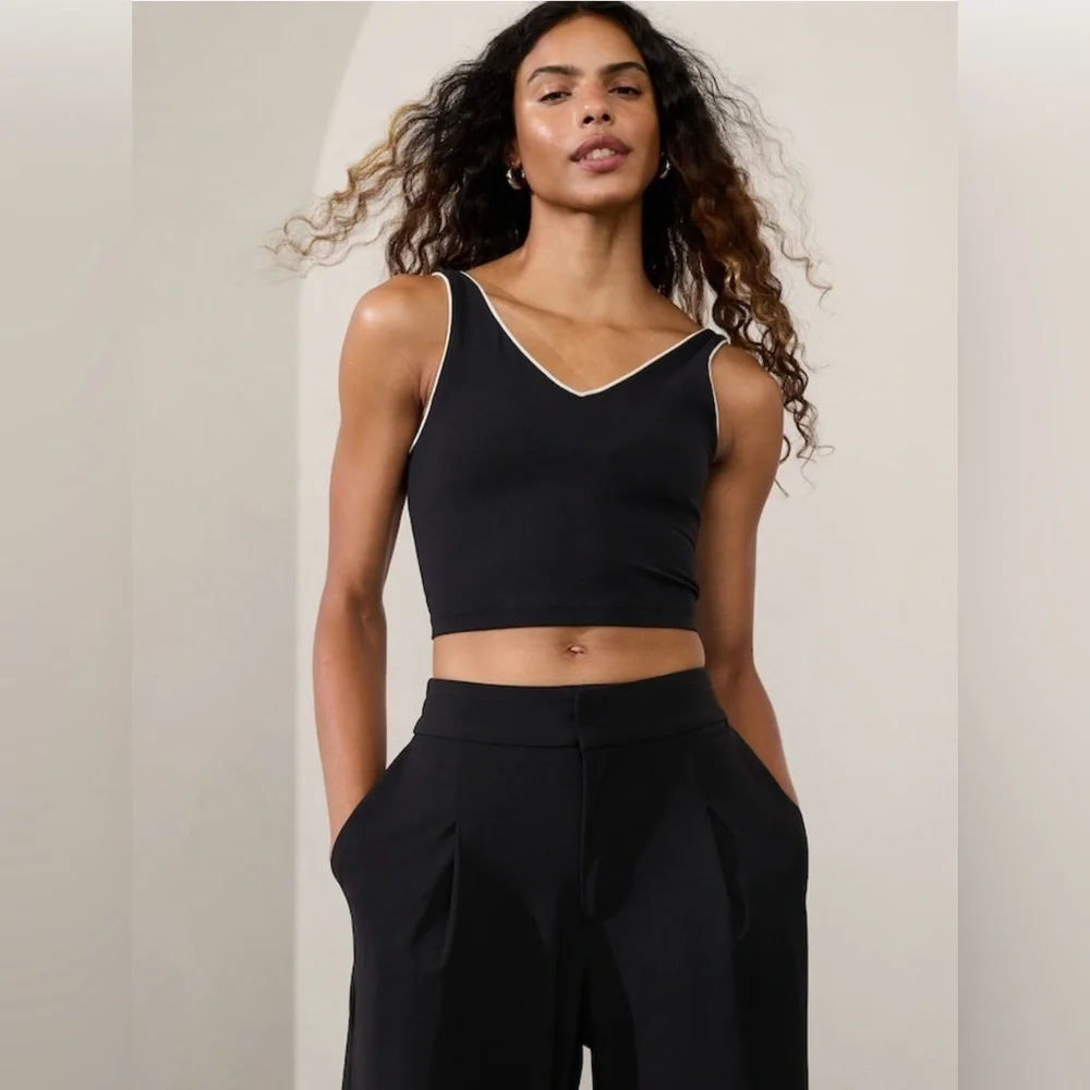 NWOT Athleta Pinnacle Black Trouser Size 16.